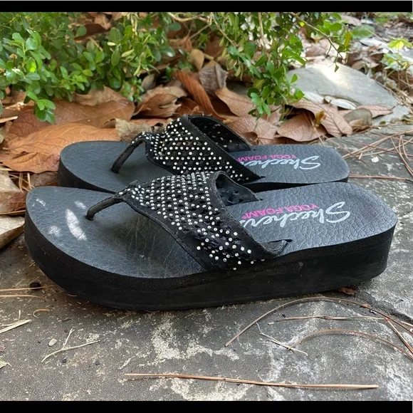 Yellow Box Shoes Skechers Black Rhinestone Dye Cut Yoga Foam